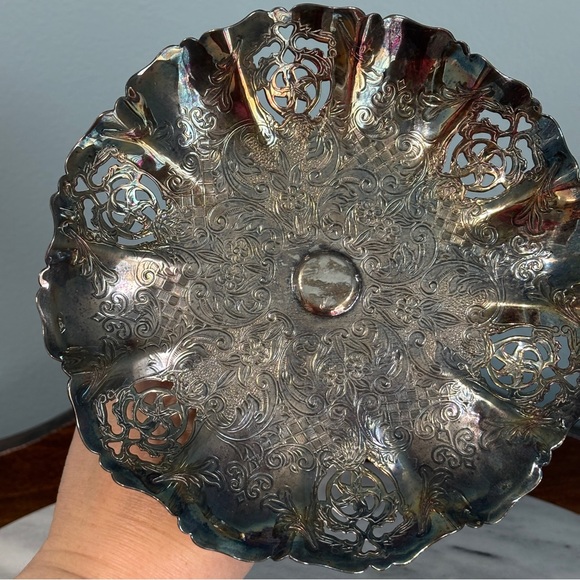 VTG Ornate Essay Silver Plate EP Copper Lead Mount 1510 Pedestal Serving Dish - Picture 4 of 12